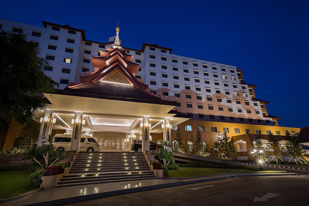 The Heritage Chiang Rai Hotel And Convention Экстерьер фото The Royal Thai Police Hospital