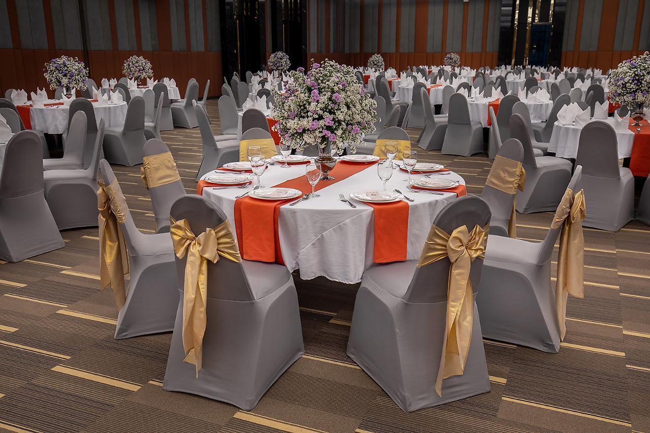 The Heritage Chiang Rai Hotel And Convention Экстерьер фото A banquet hall