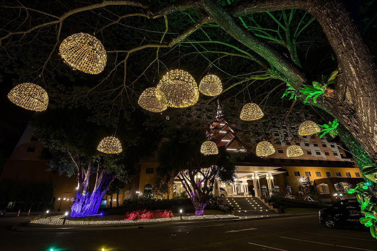 The Heritage Chiang Rai Hotel And Convention Экстерьер фото The 2016 Holiday Light Festival