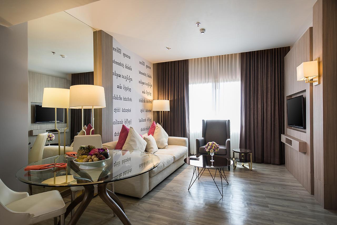 The Heritage Chiang Rai Hotel And Convention Экстерьер фото Living room