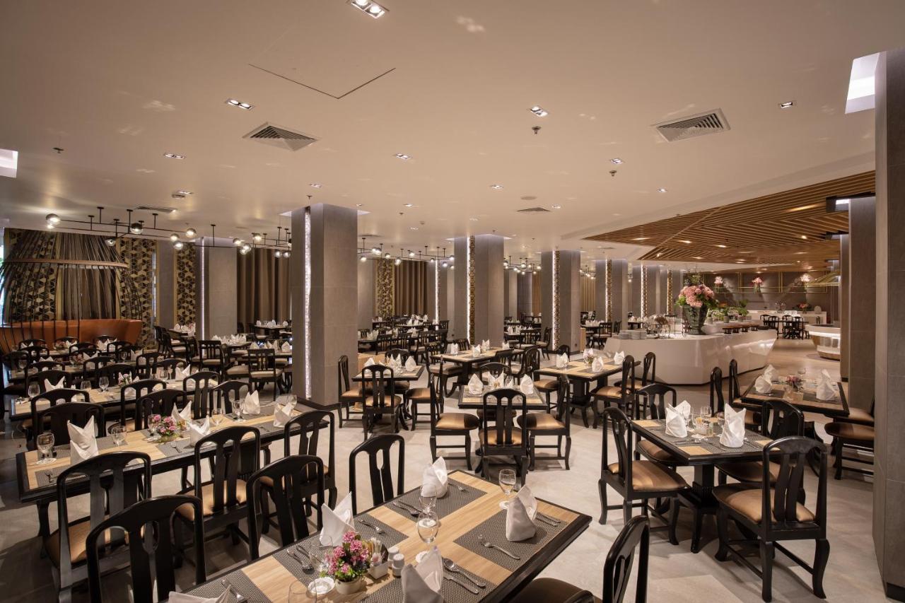 The Heritage Chiang Rai Hotel And Convention Экстерьер фото The restaurant