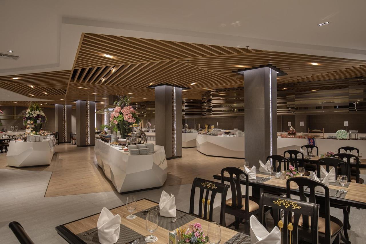 The Heritage Chiang Rai Hotel And Convention Экстерьер фото The restaurant