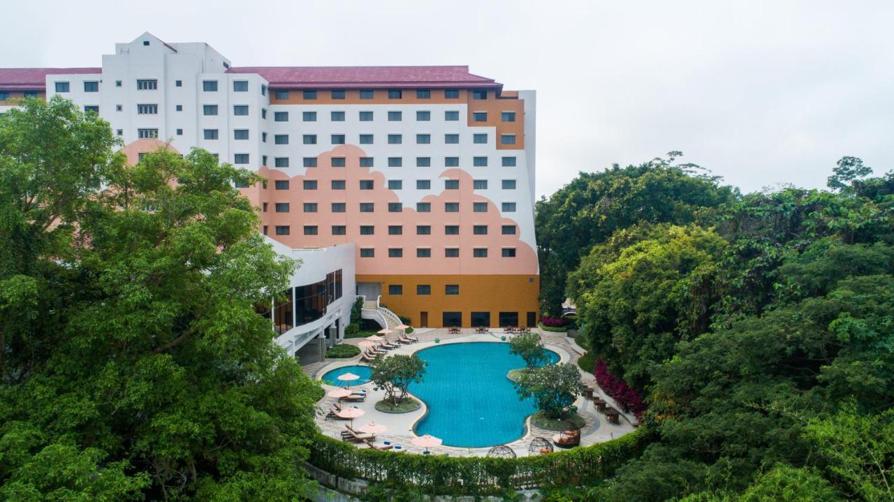 The Heritage Chiang Rai Hotel And Convention Экстерьер фото The Royal