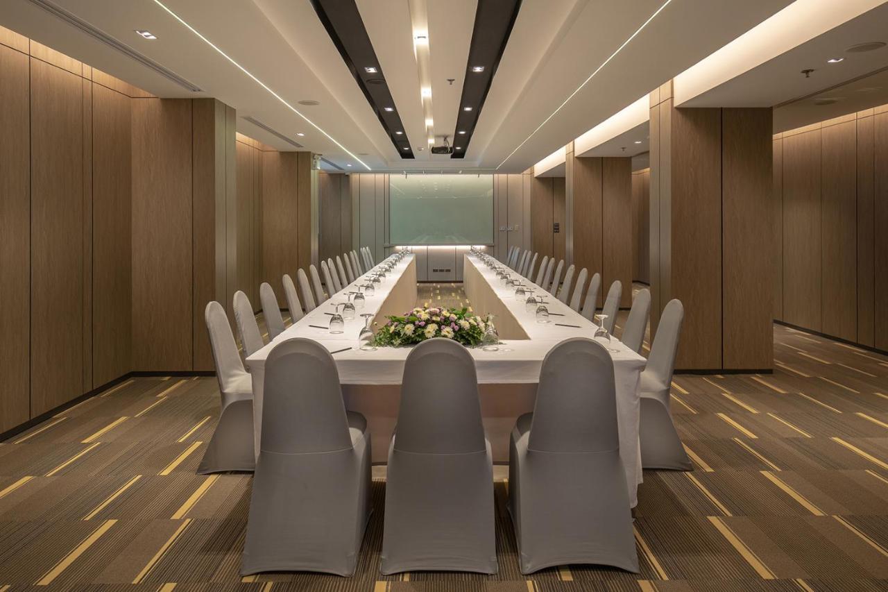 The Heritage Chiang Rai Hotel And Convention Экстерьер фото Meeting room